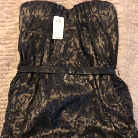 Arden B Dresses & Skirts - Black Strapless Mini Dress w/Gold Liner